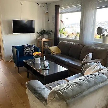 Cosy Flat Near Cable Car And The Arctic Cathedral Апартаменты