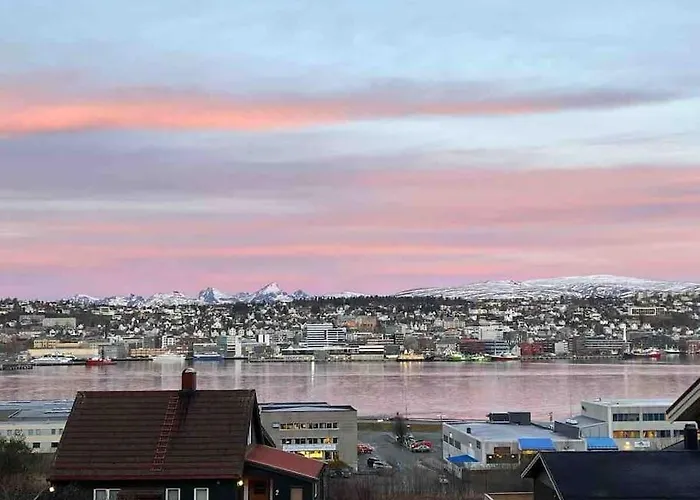 Cosy Near Cable Car And The Arctic Cathedral Lejlighed *